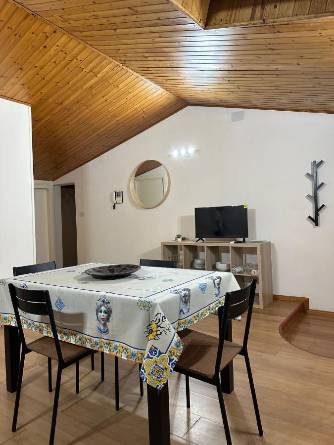 La Mansarda Di Melo Apartment CTA Exterior photo